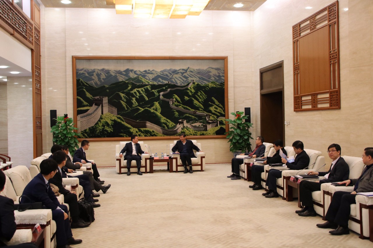 918博天堂智能董事长张传卫与中国大唐集团董事长陈飞虎在京会谈2.jpg